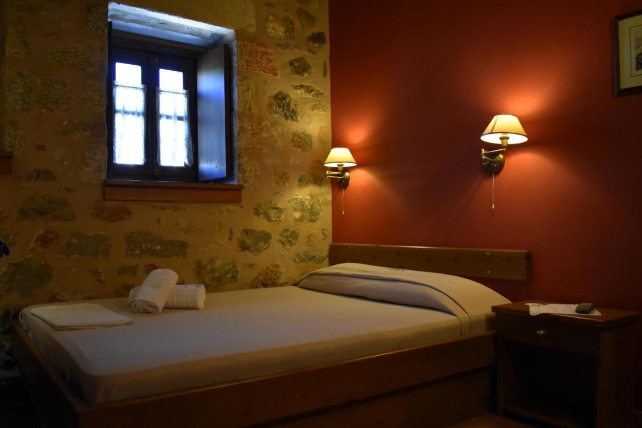 Hotel Pyrgoi Theodorakaki: O Yerolimin Extérieur photo